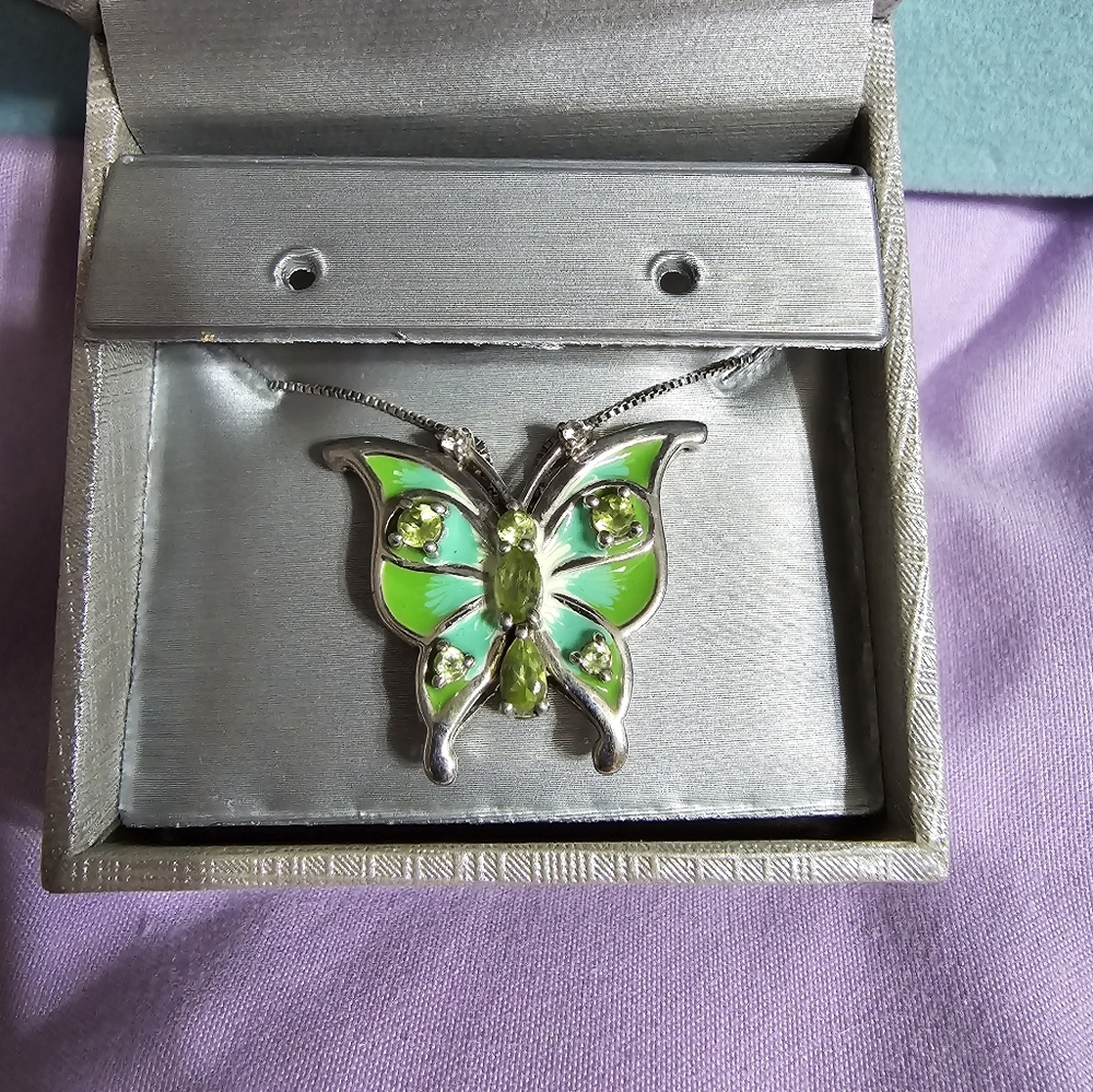 Kay Jewelers Sterling Silver Peridot Butterfly Necklace Alwand Vahan - Picture 5 of 9